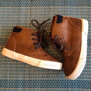 Nautica boots